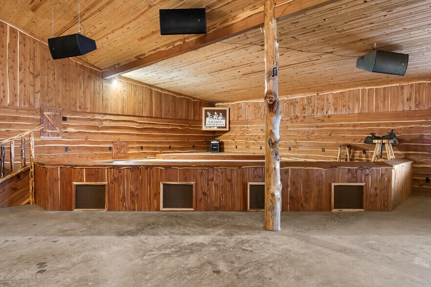 More Photos Of 2692 Highway 105 W, Navasota Specialty For Sale