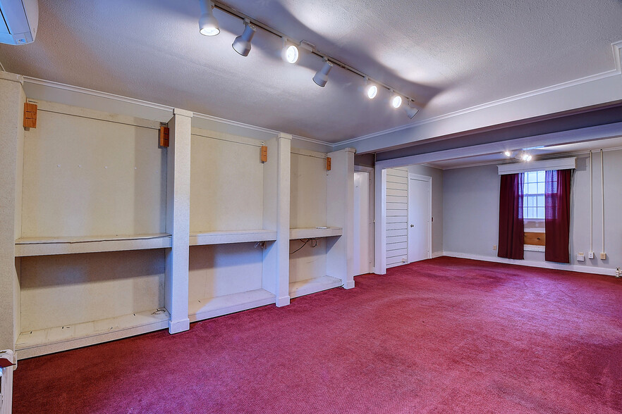 More Photos Of 201 Meadow St, Naugatuck Office For Sale