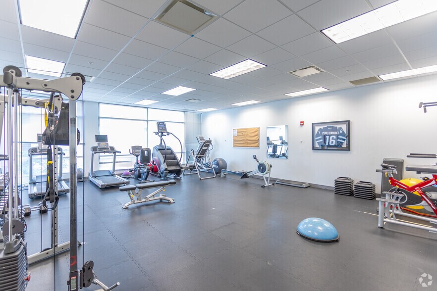 More Photos Of 655 Plum St, Cincinnati Office For Sale