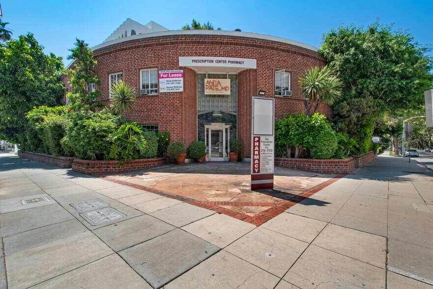 More Photos Of 9730-9732 Wilshire Blvd, Beverly Hills Medical For Lease