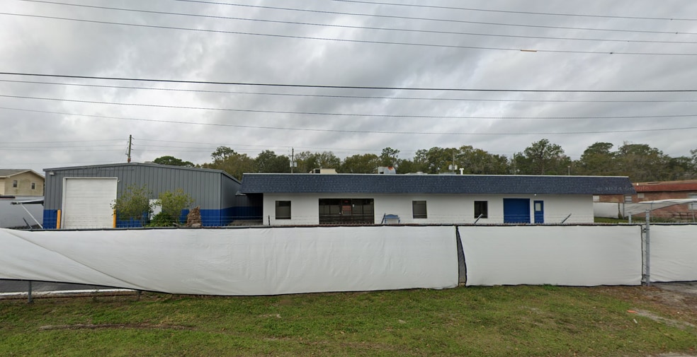 More Photos Of 174 NW 9th ave, Mulberry Distribution For Sale