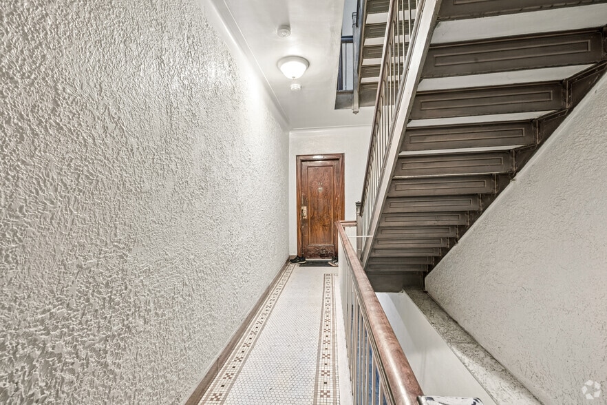 More Photos Of 257 E 238th St, Bronx Apartments For Sale