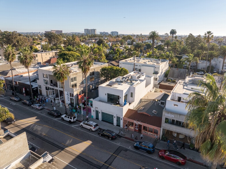 More Photos Of 1346 Abbot Kinney Blvd, Venice Office For Sale