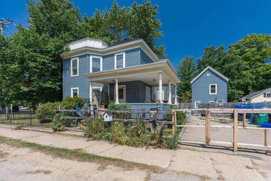 More Photos Of 2 Pleasant St, Rochester Apartments For Sale