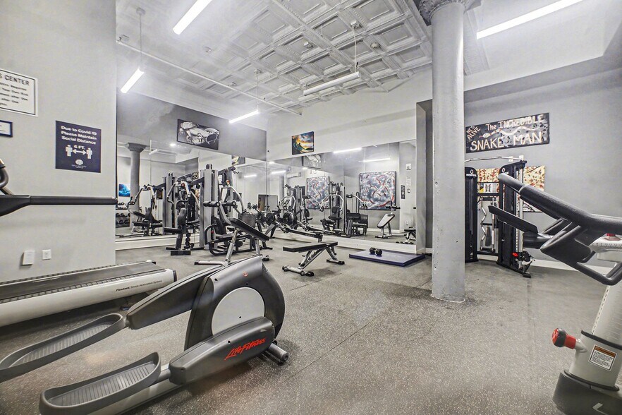 More Photos Of 905 Broadway Blvd, Kansas City Apartments For Sale