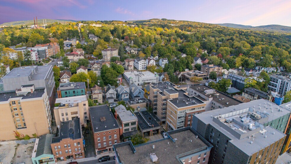 More Photos Of 309 College Ave, Ithaca Flex For Sale