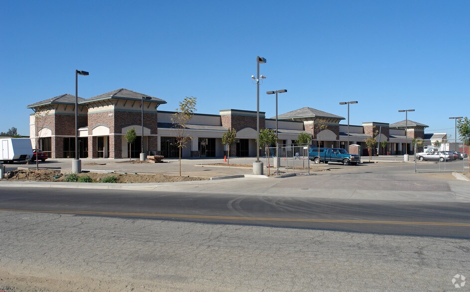 More Photos Of 3352-3400 Wentworth Dr, Hemet Unknown For Lease