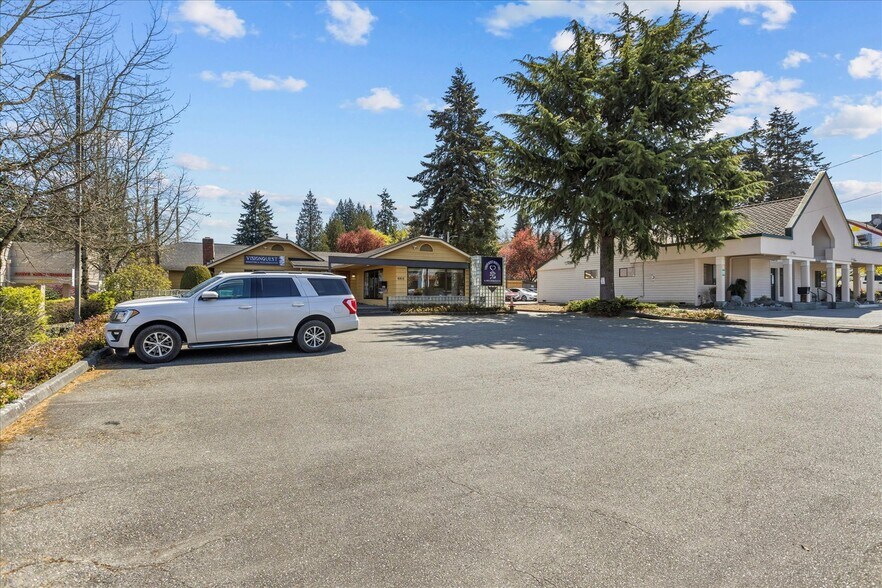 More Photos Of 6915 Evergreen Way, Everett Freestanding For Sale