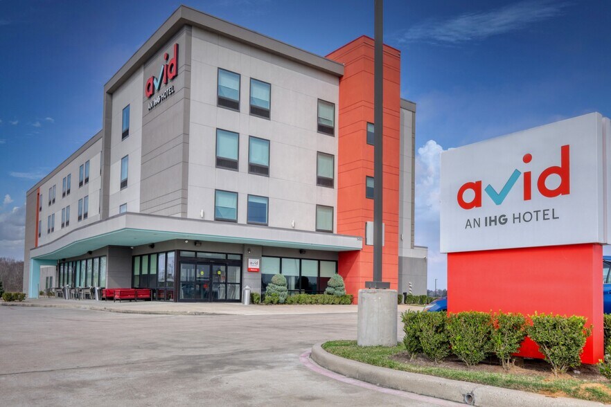 Primary Photo Of 5400 Rexora Dr, Beaumont Hotel For Sale