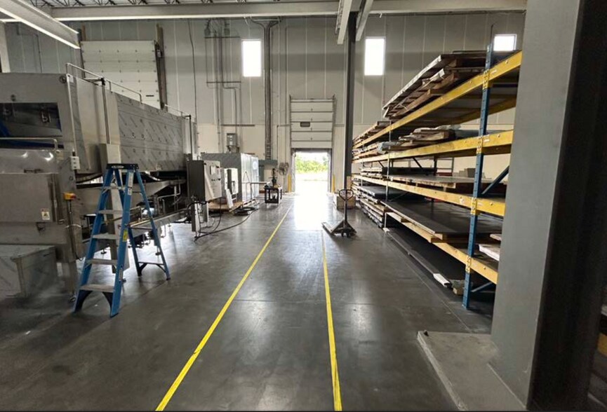 More Photos Of 4583 Brate Dr, West Chester Warehouse For Lease