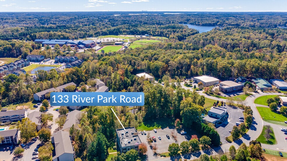 More Photos Of 133 River Park Rd, Mooresville Office For Sale