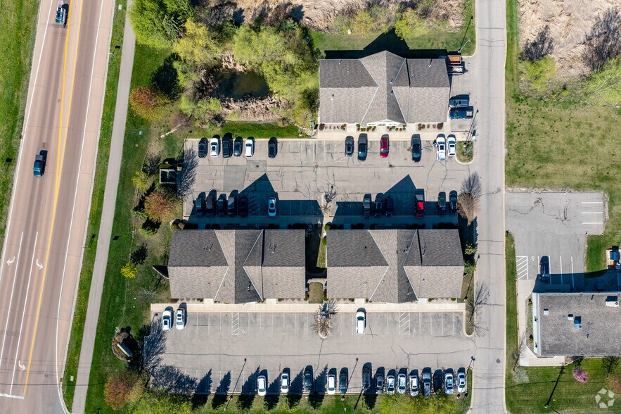 More Photos Of 558-572 Bavaria Ln S, Chaska Office For Sale