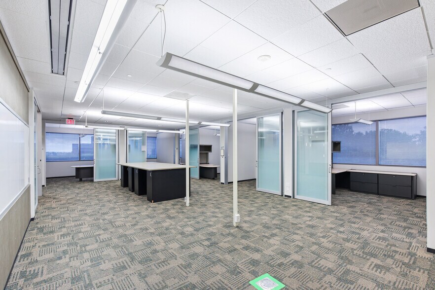 More Photos Of 222 Benmar Dr, Houston Office For Sale