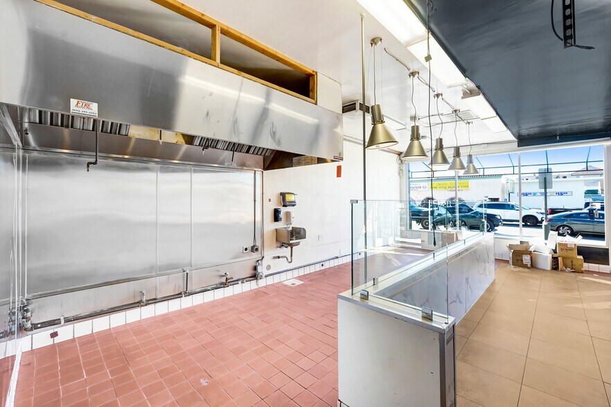 More Photos Of 4500-4506 Inglewood Blvd, Culver City Storefront For Lease