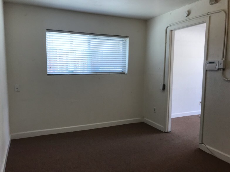 More Photos Of 1049 Jefferson Blvd, West Sacramento Apartments For Lease