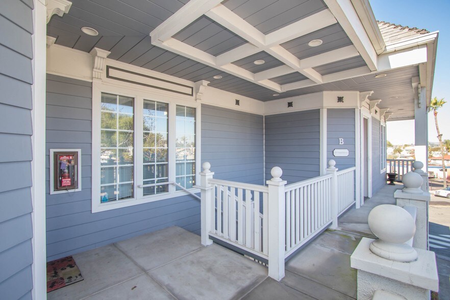 More Photos Of 8419 La Mesa Blvd, La Mesa Medical For Lease