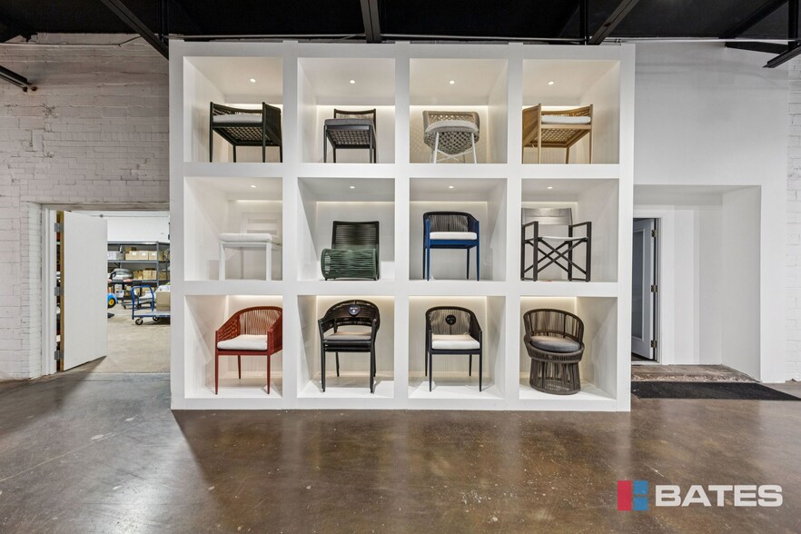 More Photos Of 1835 E Levee St, Dallas Showroom For Lease