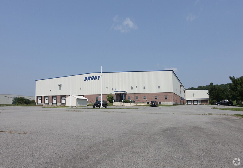 Primary Photo Of 115 Corporate Dr, Johnstown Warehouse For Lease