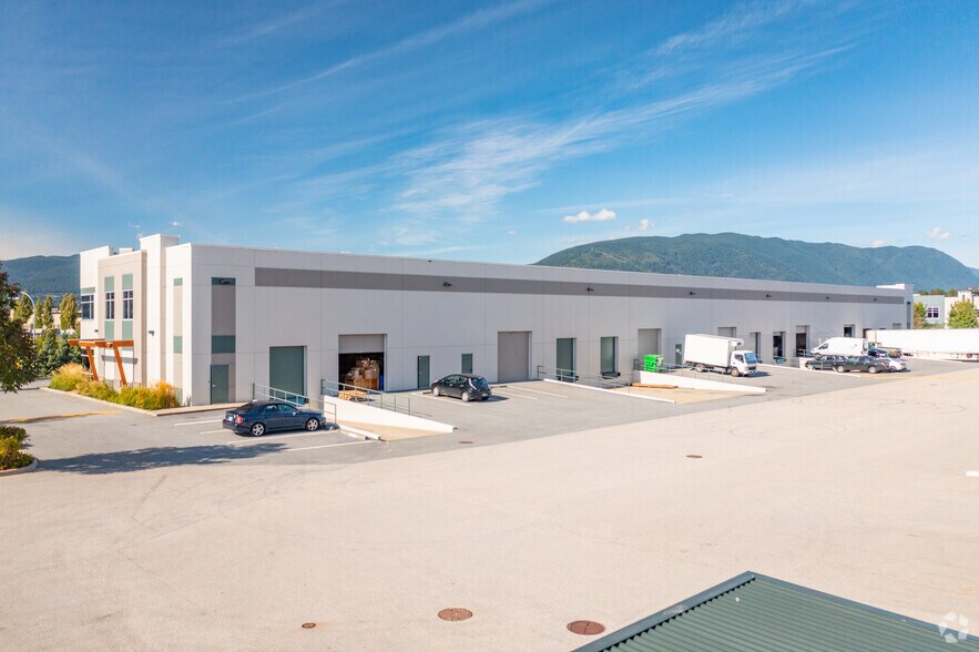 More Photos Of 570 Sherling Pl, Port Coquitlam Warehouse For Sale