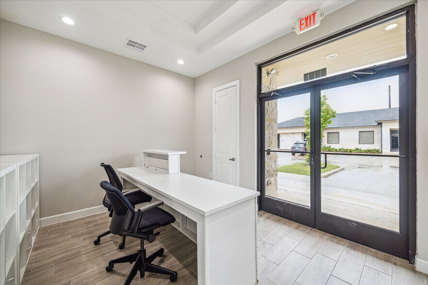 More Photos Of 4220 Cartwright Rd, Missouri City Medical For Sale