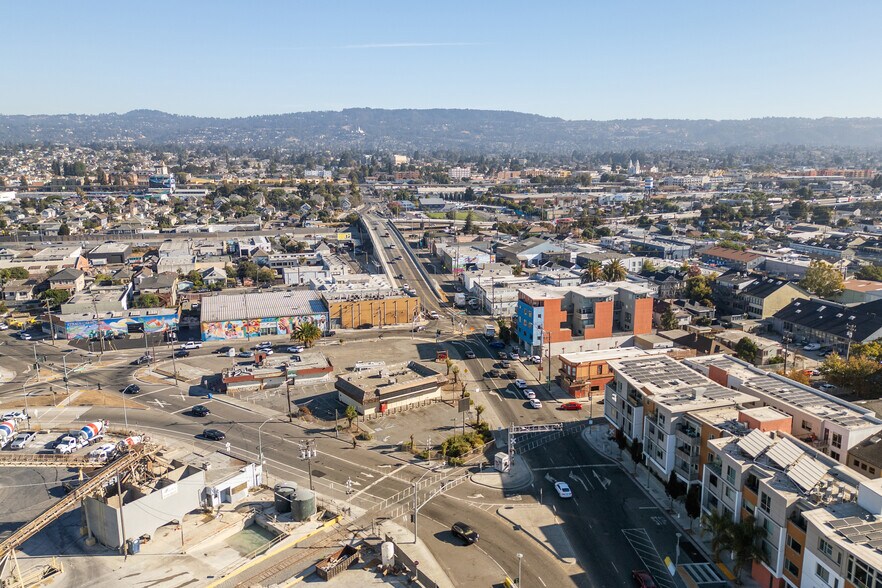 More Photos Of 324 23rd Ave, Oakland Convenience Store For Sale