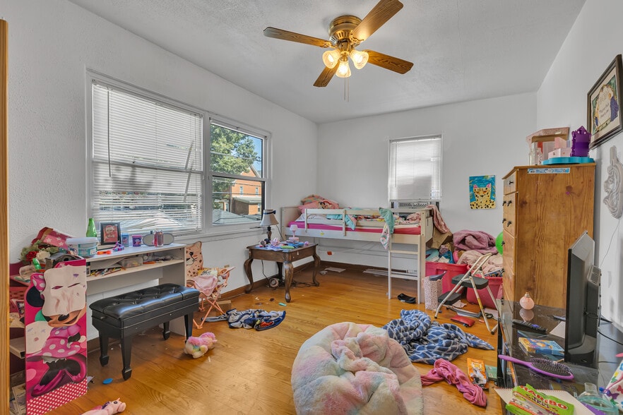 More Photos Of 701-703 Midland Ave, Midland Office Residential For Sale