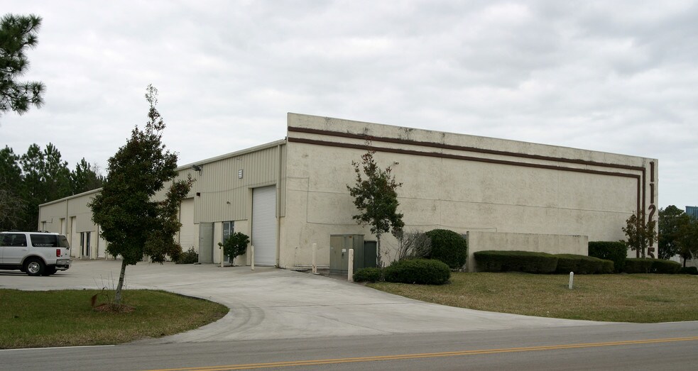More Photos Of 11215 St Johns Industrial Pky, Jacksonville Warehouse For Lease