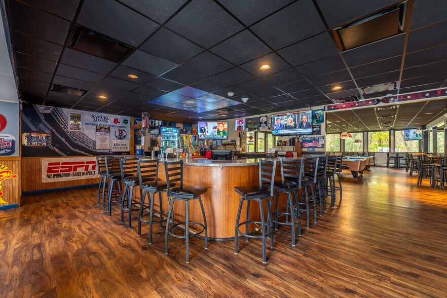 More Photos Of 1019 Norwich Rd, Plainfield Restaurant For Sale