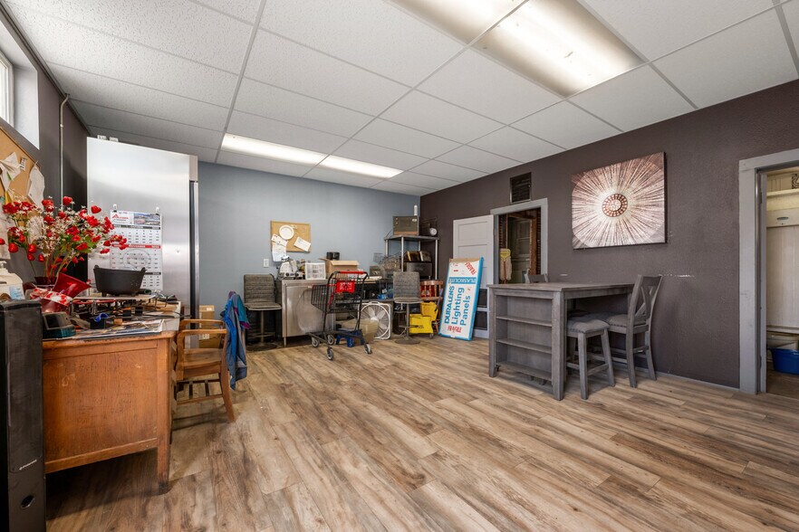 More Photos Of 802 Main St, Walsenburg Auto Repair For Sale