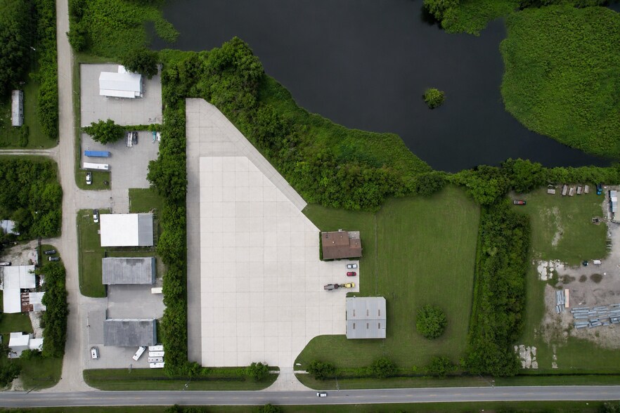 More Photos Of 3865 County Road 542, Lakeland Warehouse For Sale