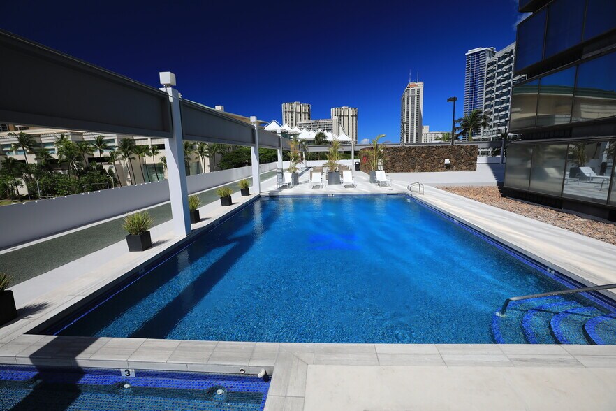 More Photos Of 1750 kalakaua Ave, Honolulu Office For Lease