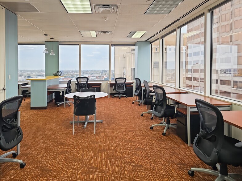 More Photos Of 700 N Saint Marys St, San Antonio Coworking Space