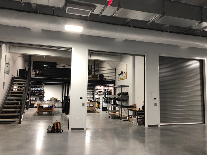 More Photos Of 4229 FM 620, Austin Showroom For Sale