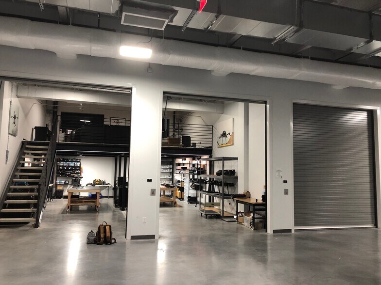 More Photos Of 4229 FM 620, Austin Showroom For Sale