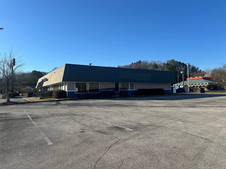 More Photos Of 515 Quintard Dr, Anniston Restaurant For Sale