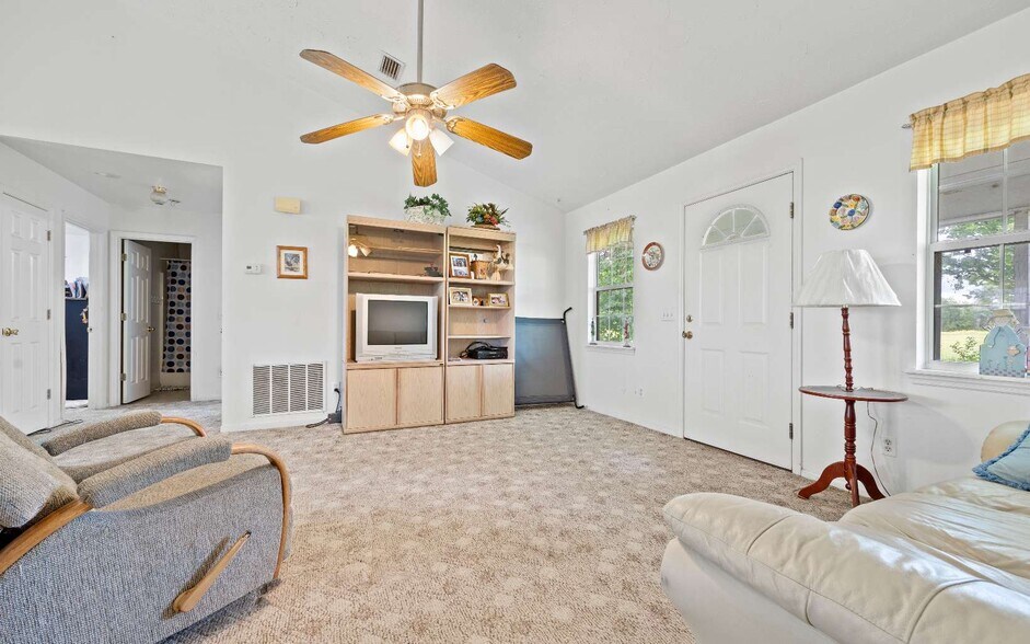 More Photos Of 1083 SW County Road 351, Mayo Land For Sale