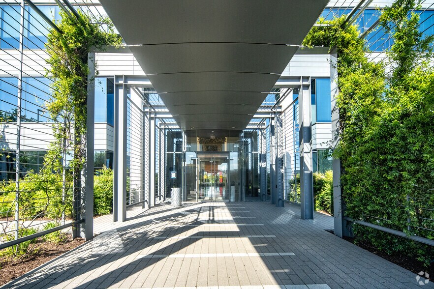 More Photos Of 3001 N Dallas Pky, Frisco Office For Lease