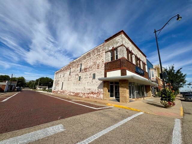 More Photos Of 902 N Main St, Princeton General Retail For Sale