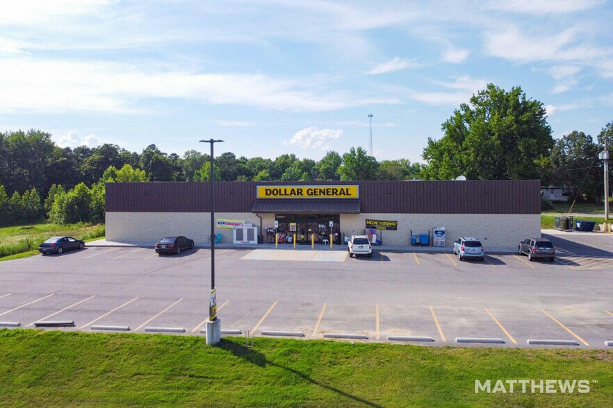 Primary Photo Of 7728 Lockwood Dr, Houston Freestanding For Sale