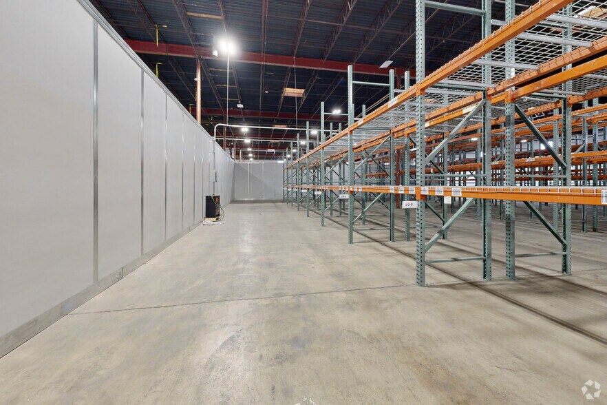 More Photos Of 4800 Dahlia St, Denver Warehouse For Lease