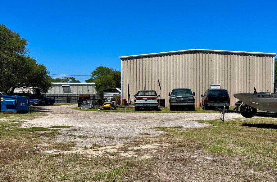 More Photos Of 1875 State Highway 35 Byp, Rockport Warehouse For Sale