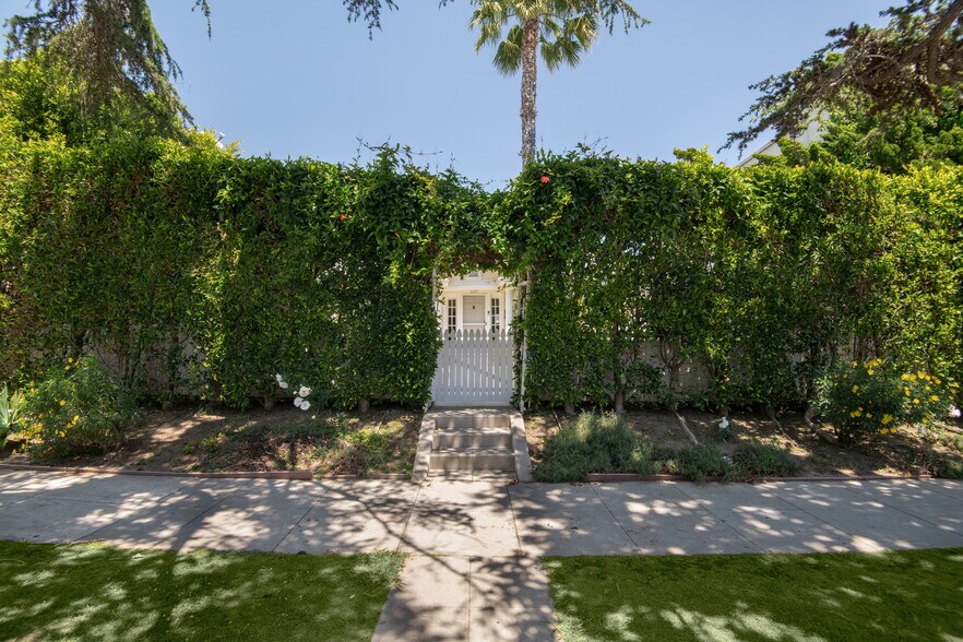 More Photos Of 1047 9th St, Santa Monica Apartments For Sale