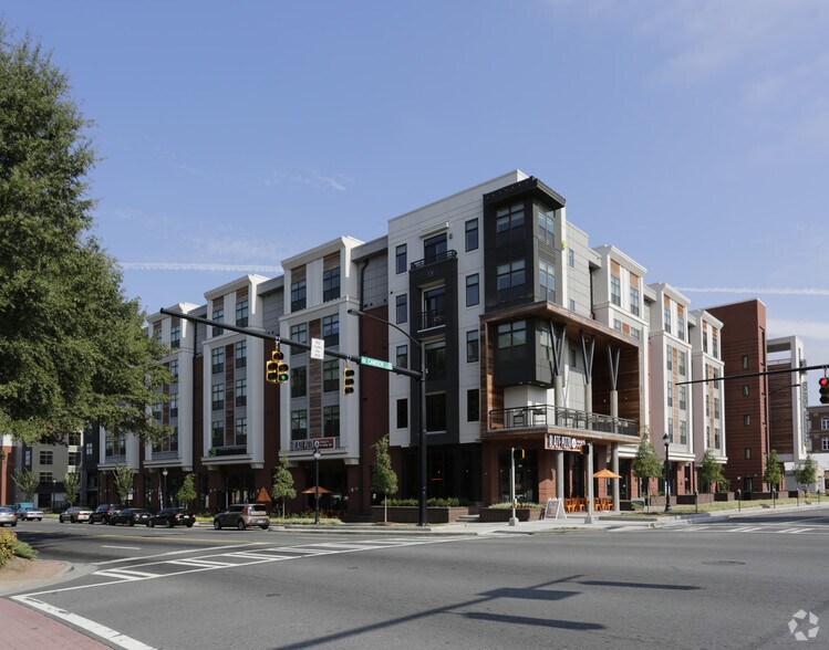 More Photos Of 1750 Camden Rd, Charlotte Apartments For Lease