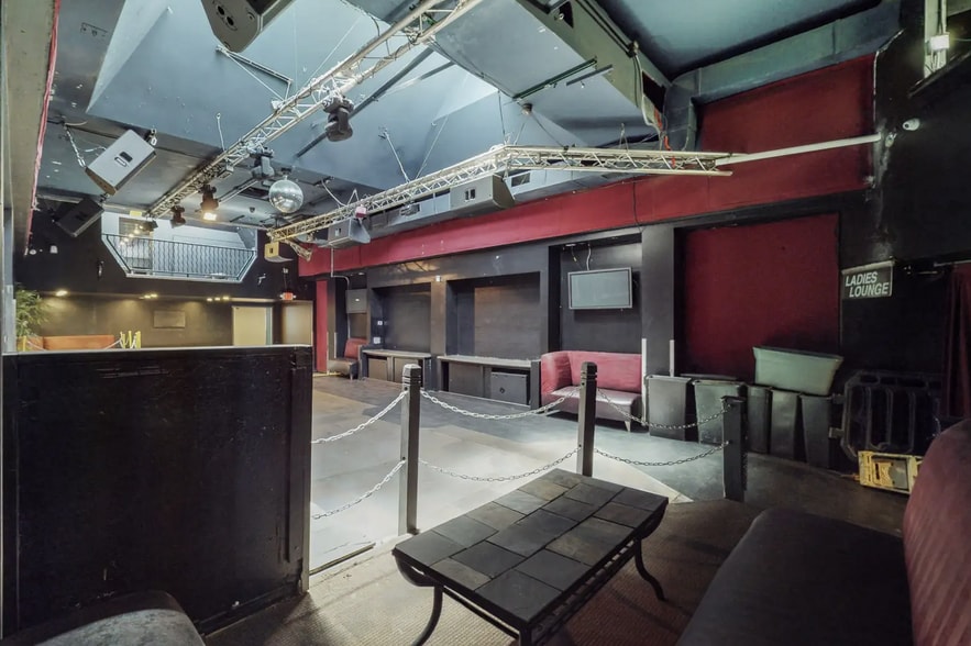 More Photos Of 211 Gold Ave SW, Albuquerque Storefront For Sale