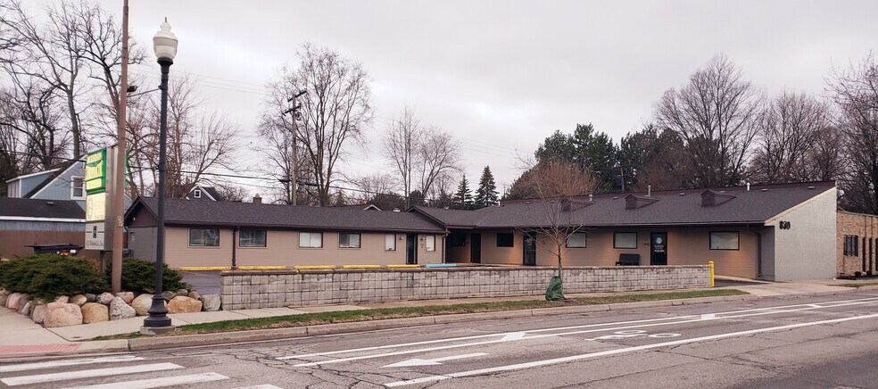 More Photos Of 830 E Fourth St, Royal Oak Office For Sale
