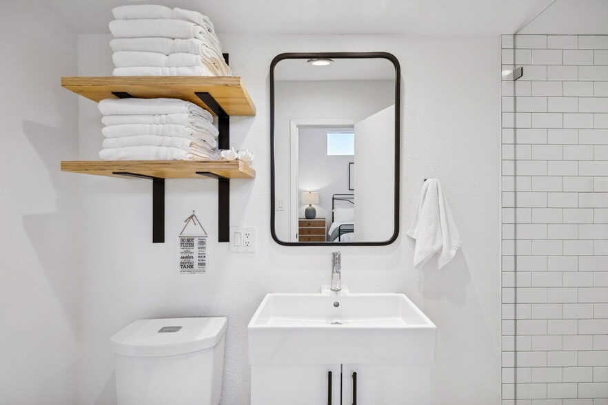 More Photos Of 10130 Billy Mitchell, McKinney Specialty For Sale