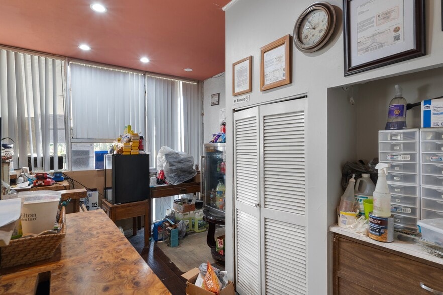 More Photos Of 5565 E Silver Springs Blvd, Silver Springs Hotel For Sale