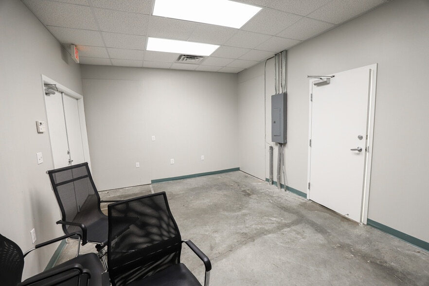 More Photos Of 2025 SW 75th St, Gainesville Medical For Lease