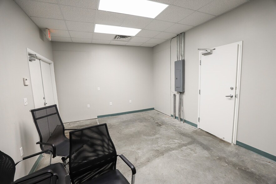 More Photos Of 2030 SW 75th Ter, Gainesville Medical For Lease