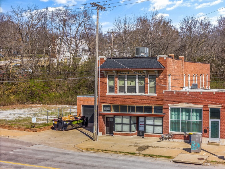 More Photos Of 2510 E 85th St, Kansas City Flex For Sale